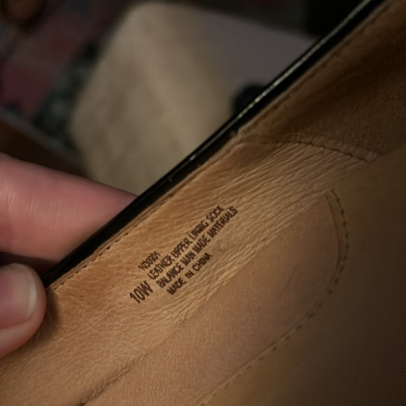 Black leather Söfft 3” heels size 10W - Picture 3 of 5